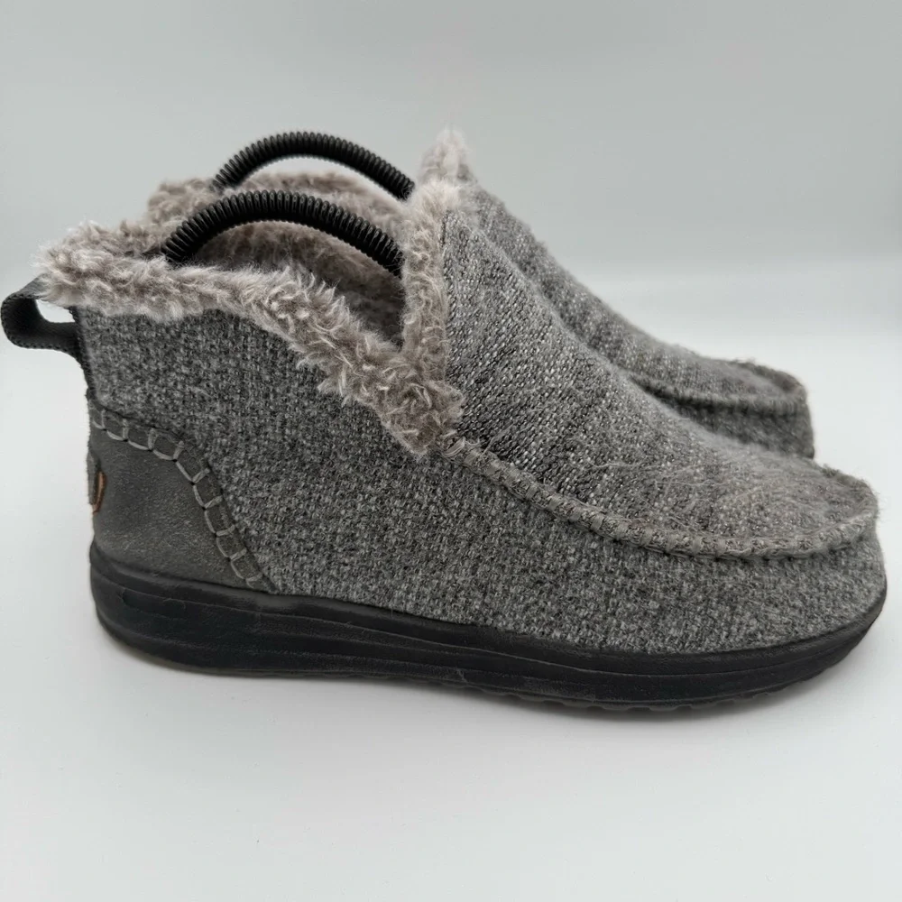 Women’s Hey Dude Denny Gray‎ Black Sleet Slip-On Ankle Boots Faux Fur Size 6